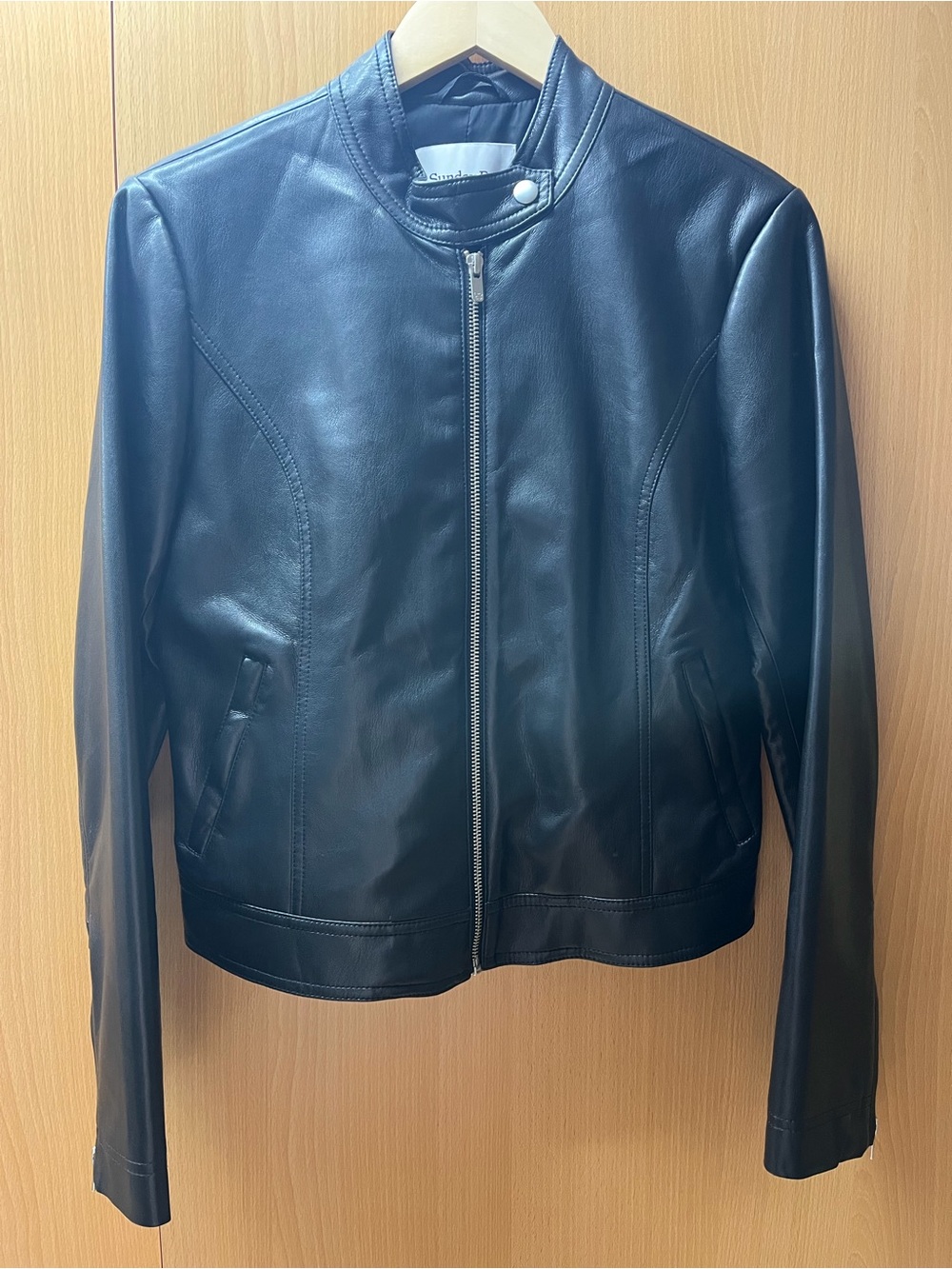Excellent condition* Aritzia Sunday Best Lourdes Jacket | size M